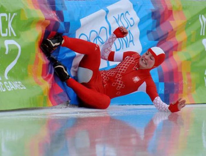Perfectly Timed Sports Photos (37 pics)