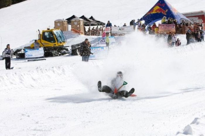 Perfectly Timed Sports Photos (37 pics)