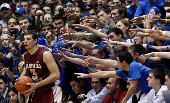 Perfectly Timed Sports Photos (37 pics)