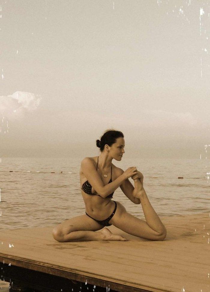 Dasha Astafieva Yoga Pictures (9 pics)