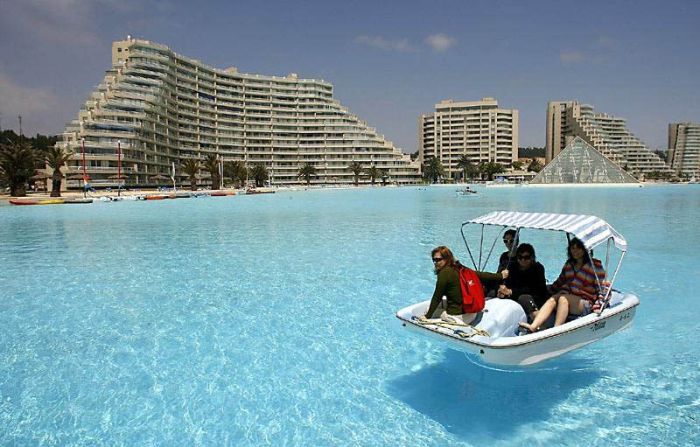 San Alfonso del Mar Resort Has the Largest Swimming Pool in the World (21 pics)