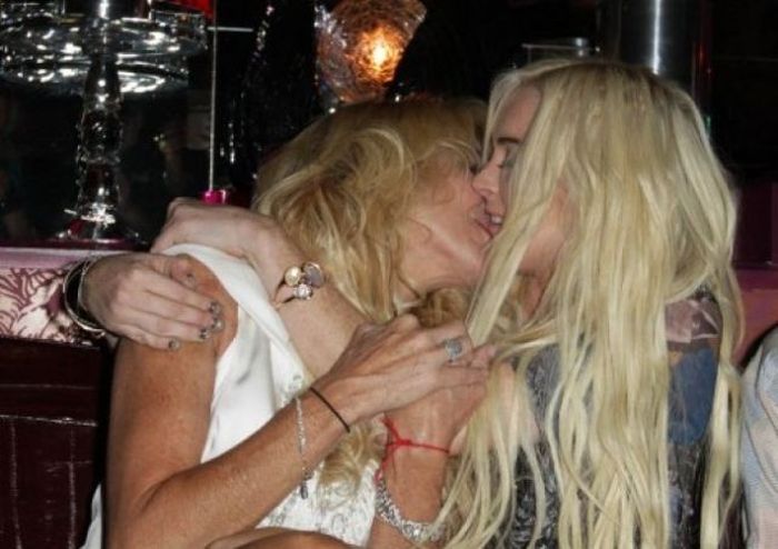 Drunk Celebrities (64 pics)