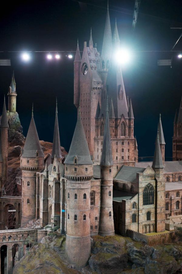 The Real Life Hogwarts Castle (7 pics)