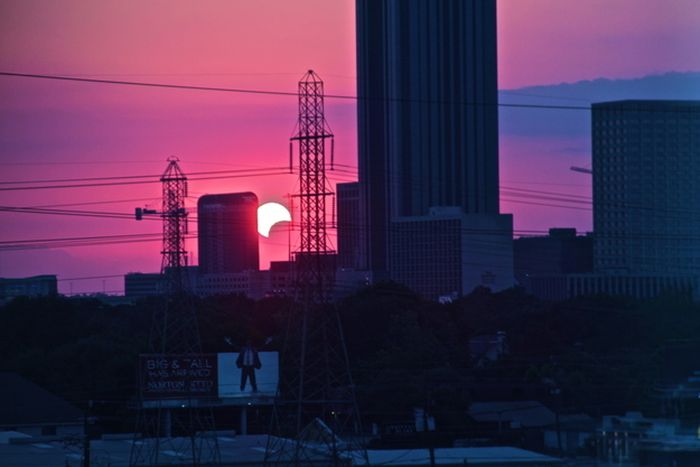 Beautiful Photos Of The Solar Eclipse (50 pics)