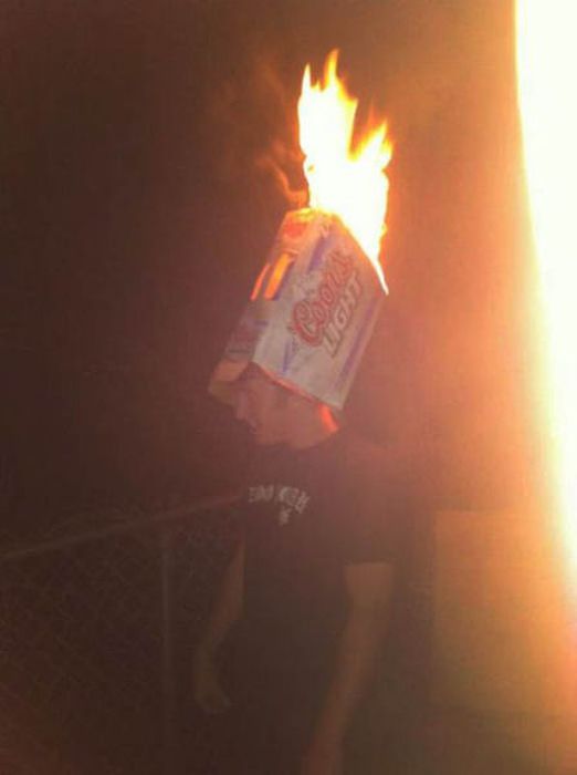 Wasted People Doing Funny and Stupid Things (35 pics)