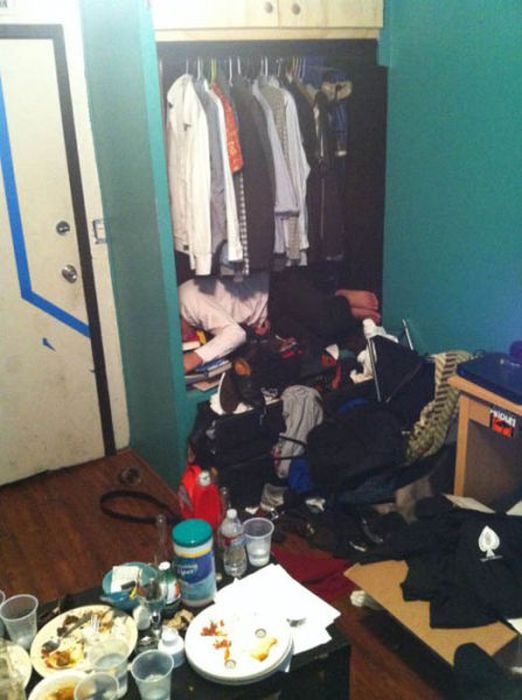 Wasted People Doing Funny and Stupid Things (35 pics)