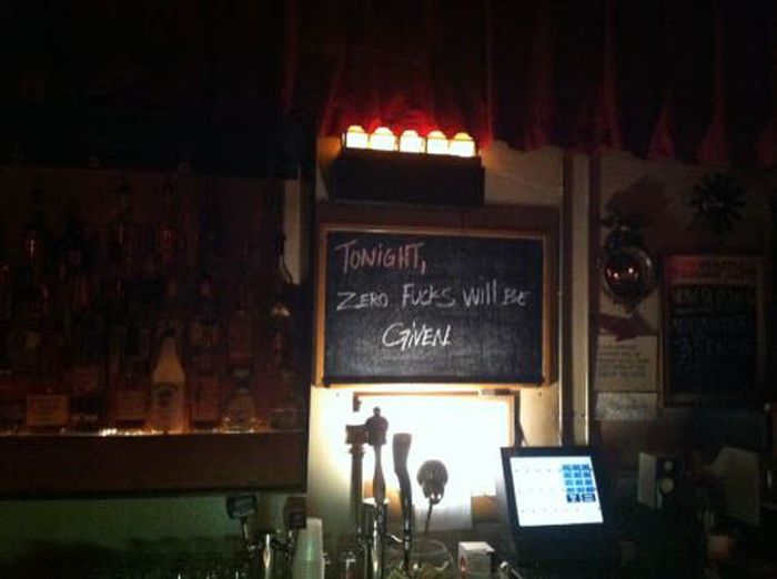 Wasted People Doing Funny and Stupid Things (35 pics)