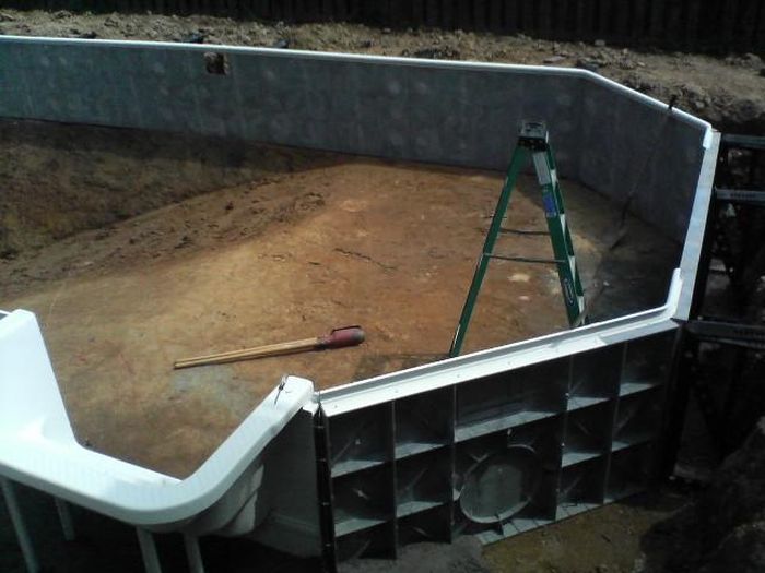 Self Made Pool (38 pics)