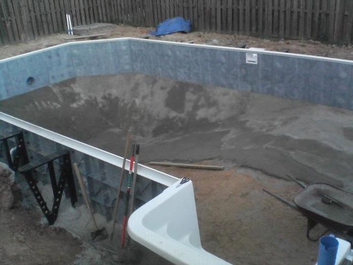 Self Made Pool (38 pics)