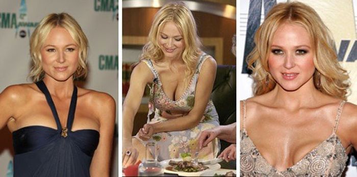 Celebs with Fake Breasts (14 pics)