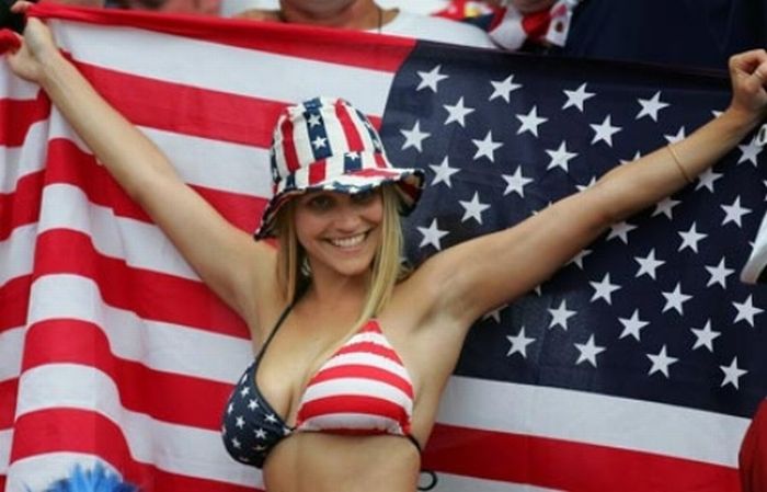 Girls Wearing American Flags (58 pics)