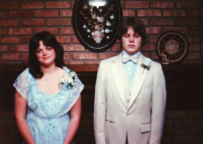 Awkward Prom Photos (65 pics)