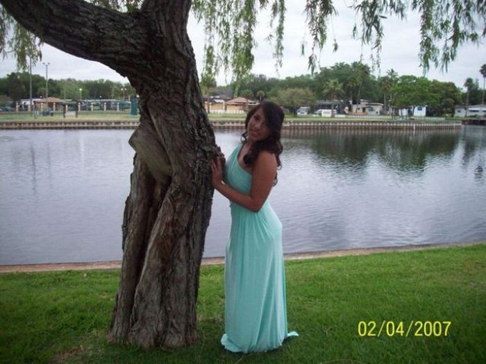 Awkward Prom Photos (65 pics)