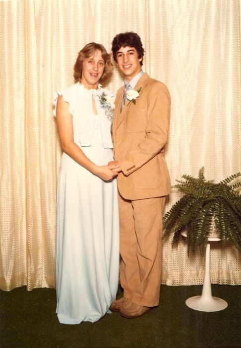 Awkward Prom Photos (65 pics)