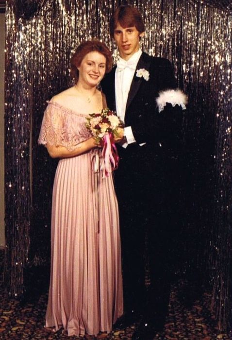 Awkward Prom Photos (65 pics)