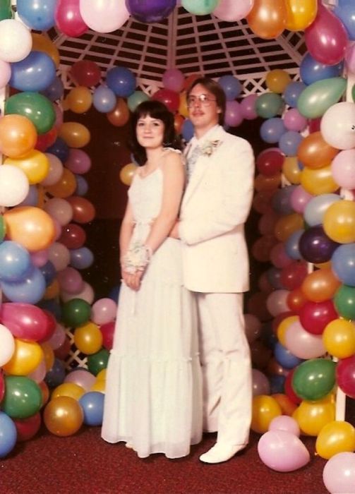 Awkward Prom Photos (65 pics)