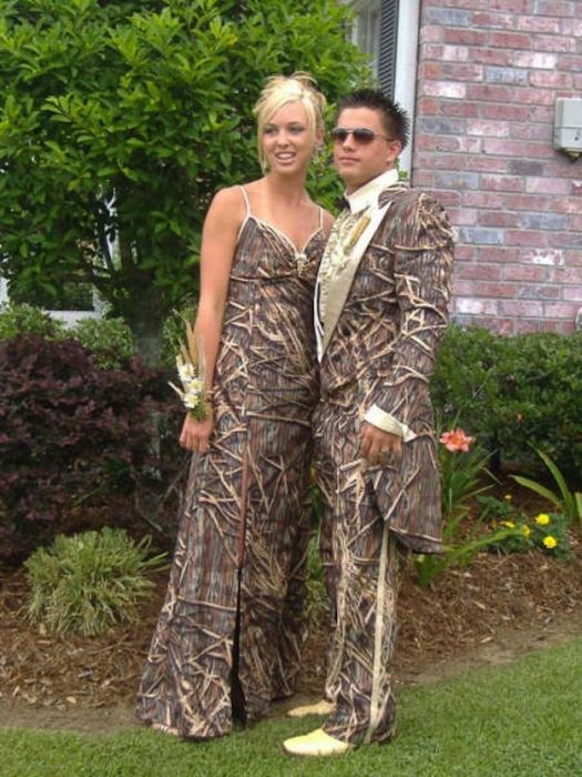 Awkward Prom Photos (65 pics)