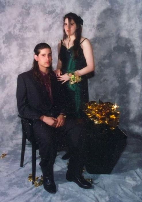 Awkward Prom Photos (65 pics)