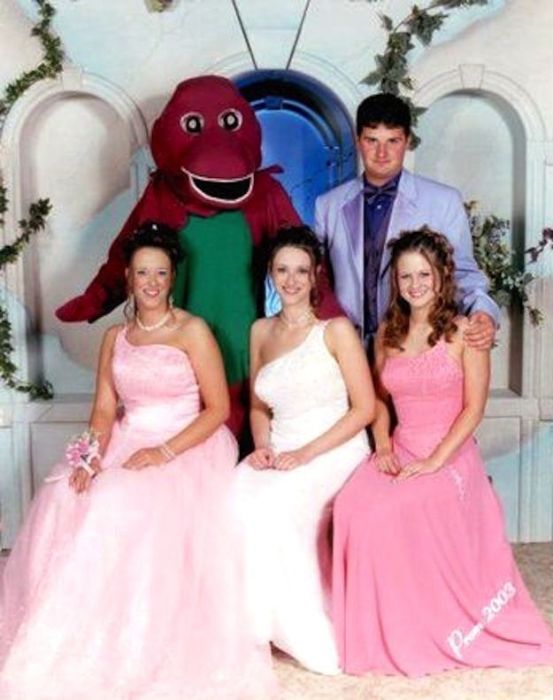 Awkward Prom Photos (65 pics)