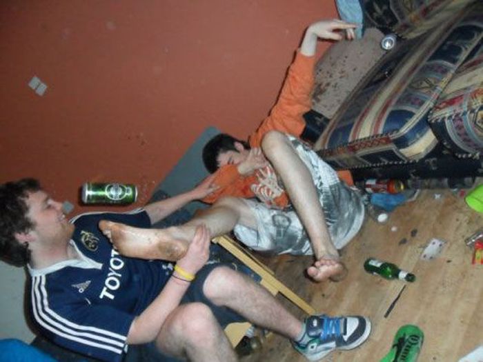 Funny Drunk People (33 pics)