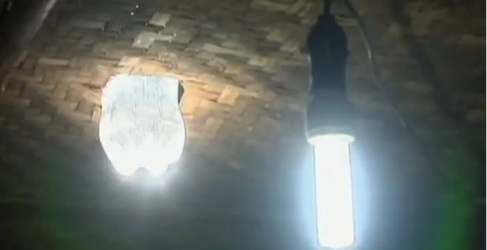 Self-Made Light in Slums of Philippines (9 pics)