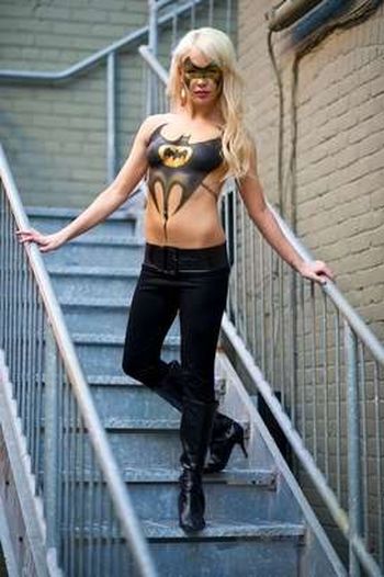 Body Paint Super Girls (13 pics)