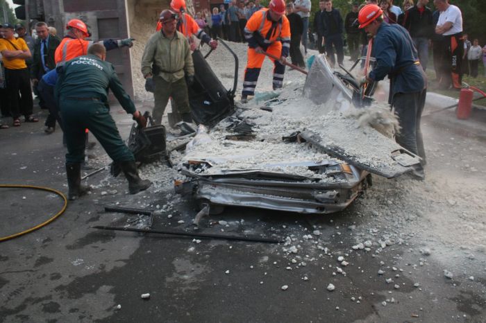 Terrible Crash (5 pics)