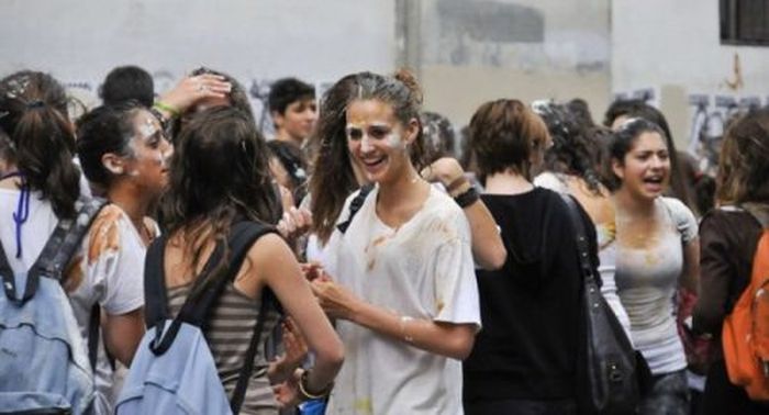 The Last Day of School in Italy (45 pics)