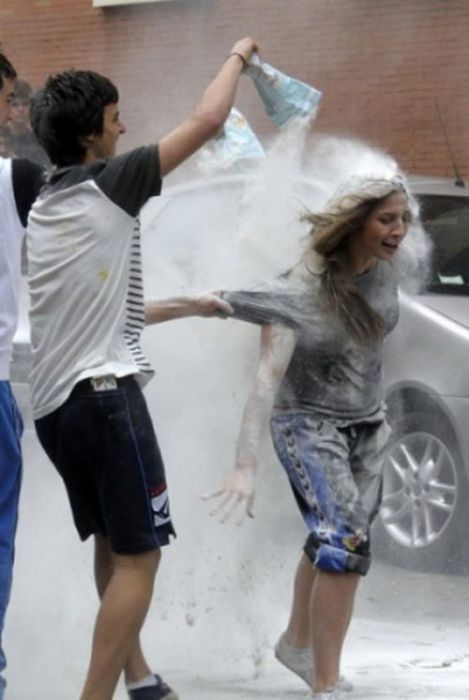 The Last Day of School in Italy (45 pics)