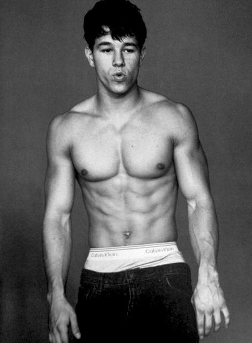 Shirtless Pictures Of Mark Wahlberg 41 Pics