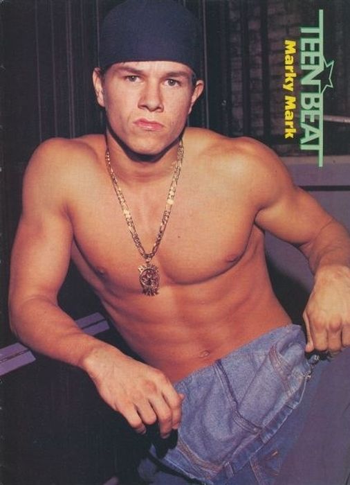 Shirtless Pictures Of Mark Wahlberg (41 pics)