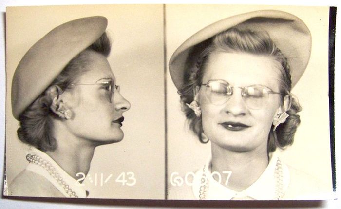 Vintage Bad Girl Mugshots (23 pics)