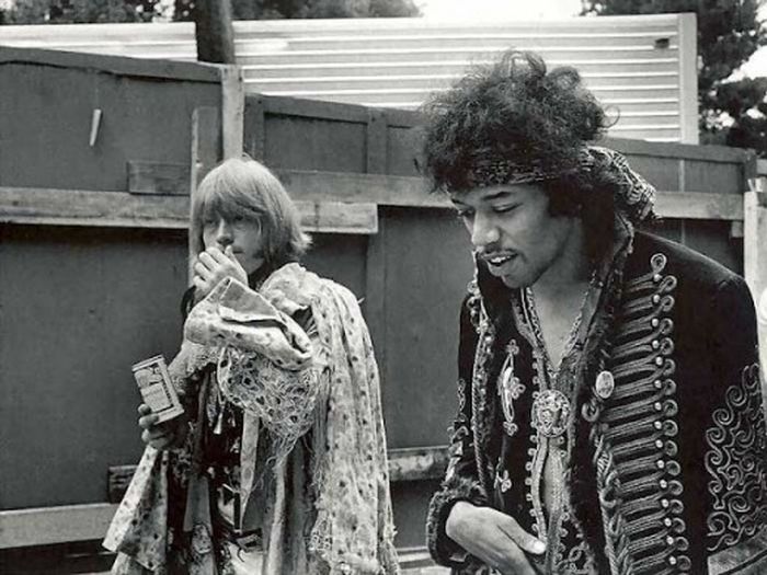 Hanging out with Jimi Hendrix (22 pics)