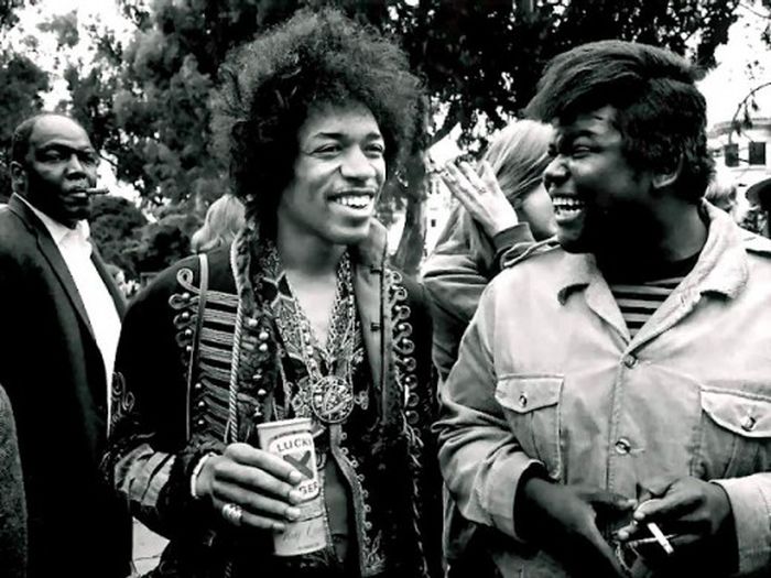 Hanging out with Jimi Hendrix (22 pics)