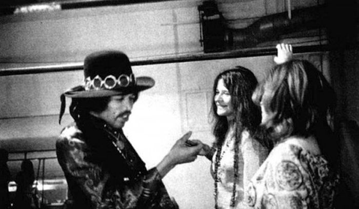 Hanging out with Jimi Hendrix (22 pics)