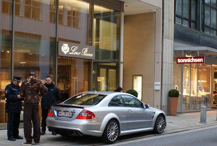 Cars of Euro 2012 Stars (23 pics) Cars of Euro 2012 Stars (23 pics)