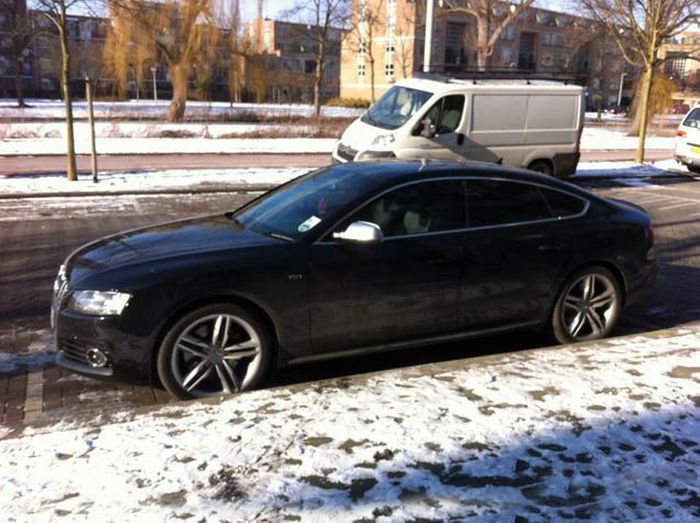 Cars of Euro 2012 Stars (23 pics) Cars of Euro 2012 Stars (23 pics)