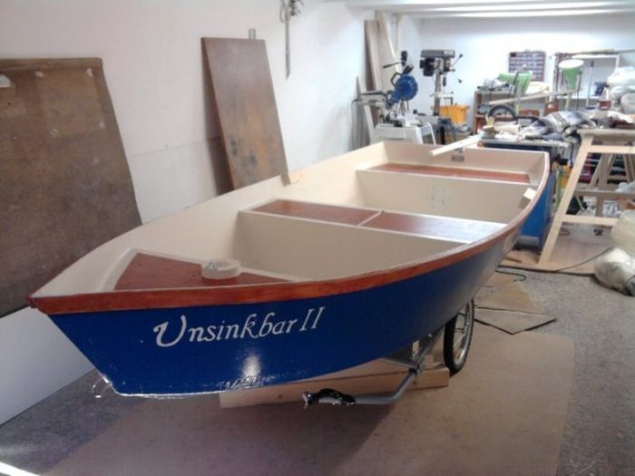 How to Build a Boat at Home (34 pics)