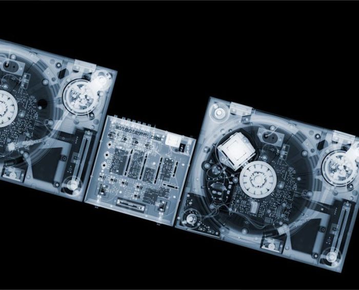 X-ray by Nick Veasey (56 pics)