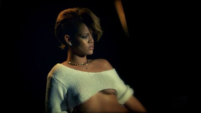 Rihanna in GQ Photo Shooting (12 pics)