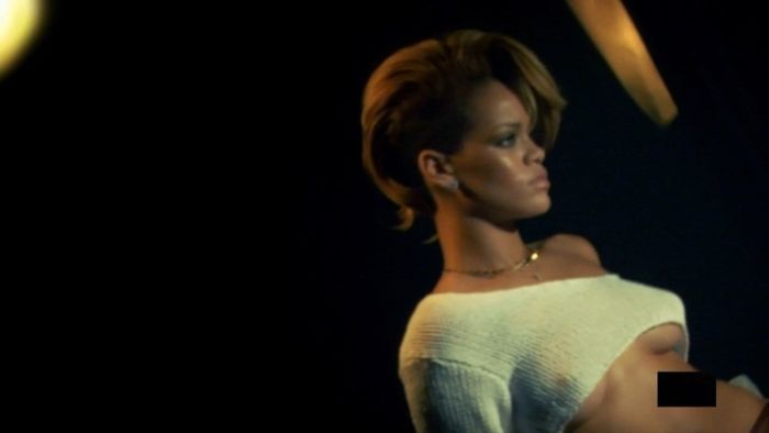 Rihanna in GQ Photo Shooting (12 pics)