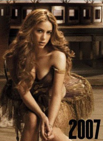 Shakira's Aging Timeline (27 pics)