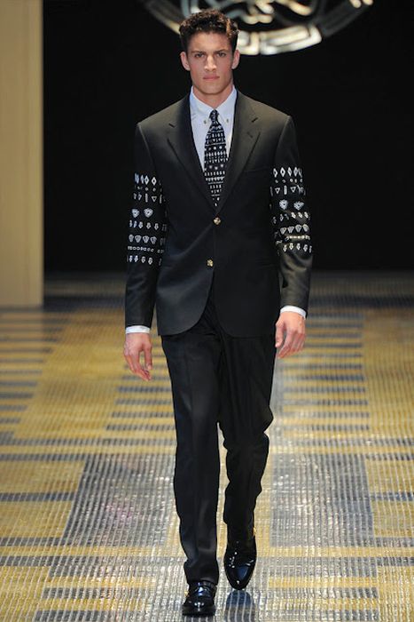 Versace S/S 2013 Collection at Milan Fashion Week (25 pics)