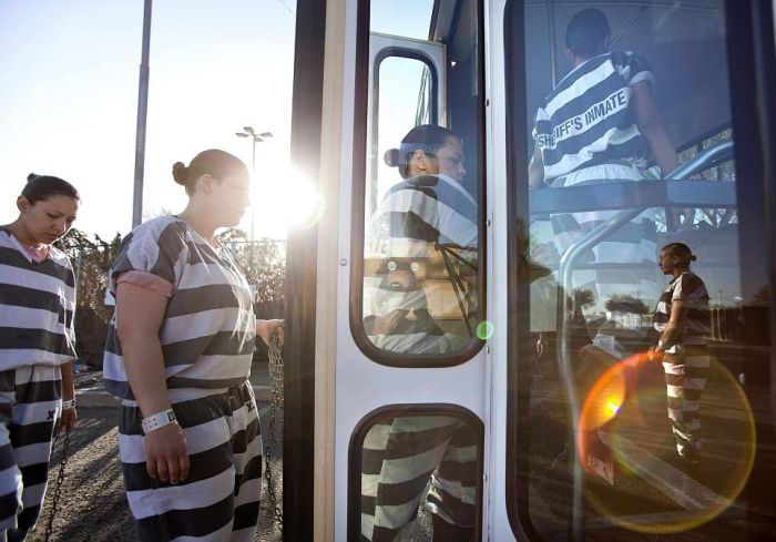 America's Only All-female Chain Gang in Arizona (20 pics)