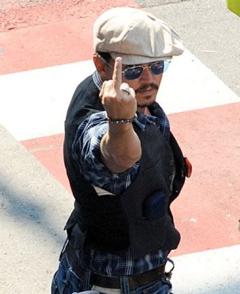 Celebs Showing Finger (16 pics)