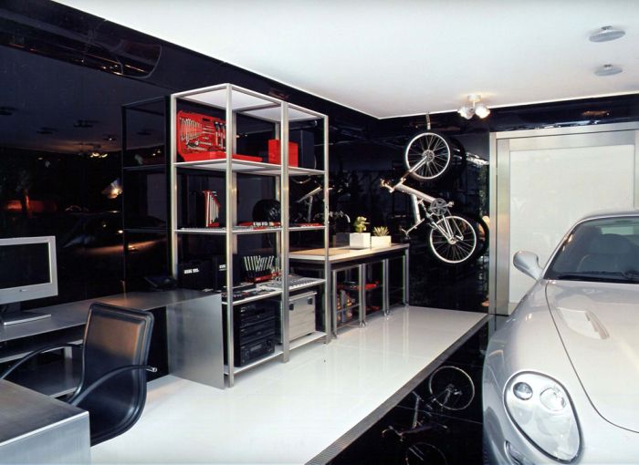 Amazing Garage (18 pics)