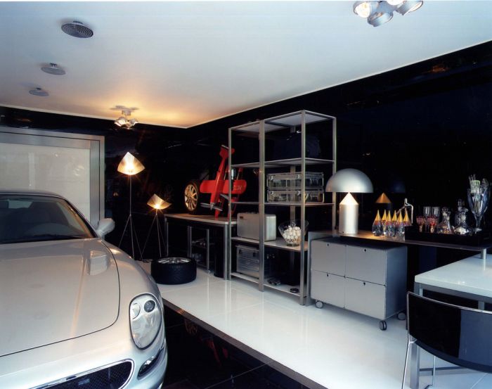 Amazing Garage (18 pics)