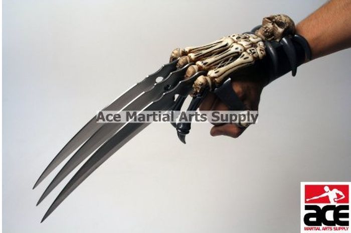 Zombie Gear Demon Bones Tri-Bladed Fantasy Hand Claw (11 pics)