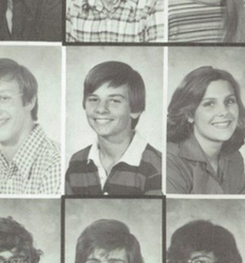 Yearbook Photos Of Media Personalities (32 pics)