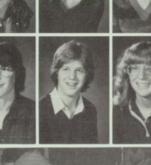 Yearbook Photos Of Media Personalities (32 pics)